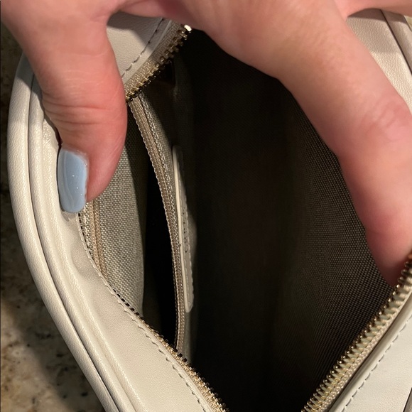 NWOT Furla Cream Crossbody Bag - Picture 4 of 12